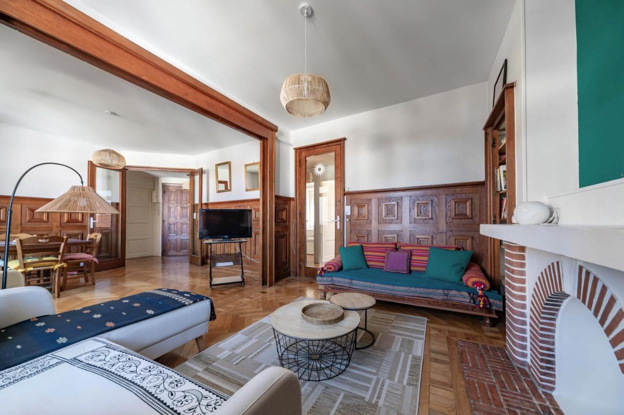 Le Belfort - Grand Appartement Avec Terrasse Et Parking Prive Vichy Bagian luar foto