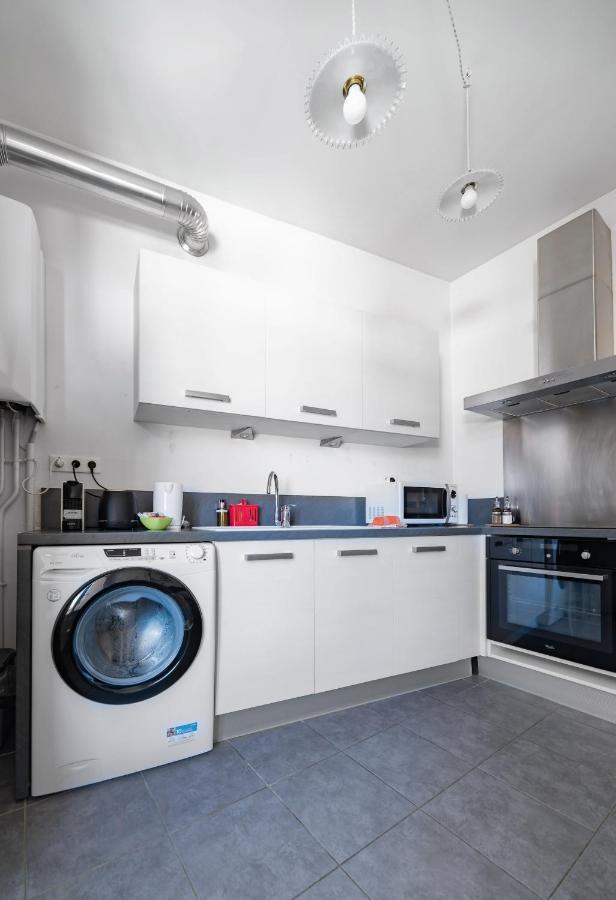 Le Belfort - Grand Appartement Avec Terrasse Et Parking Prive Vichy Bagian luar foto