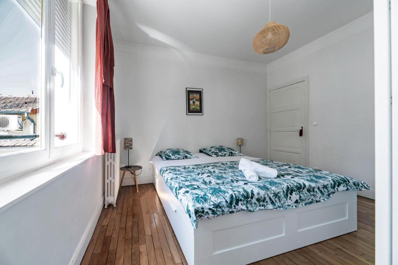 Le Belfort - Grand Appartement Avec Terrasse Et Parking Prive Vichy Bagian luar foto
