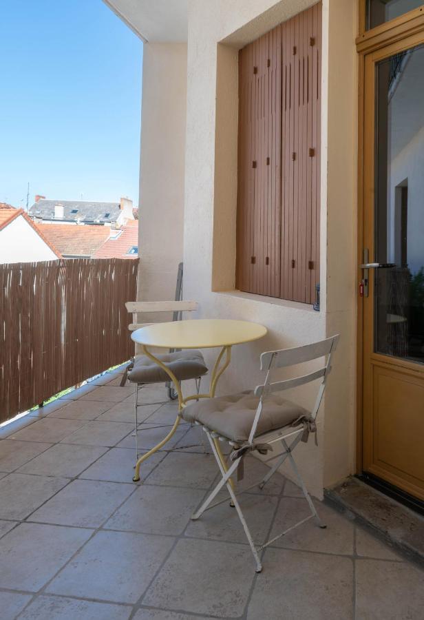 Le Belfort - Grand Appartement Avec Terrasse Et Parking Prive Vichy Bagian luar foto